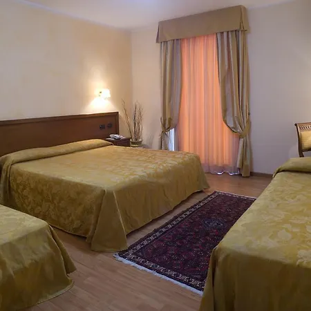 Отель Scaligero Соммакампанья