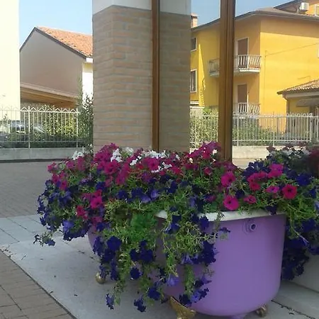 Hotell Scaligero 3*